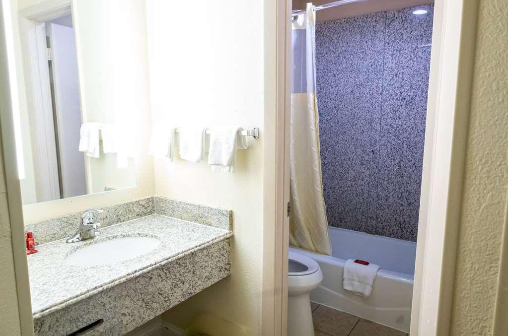 Baymont By Wyndham College Park Airport South Hotel