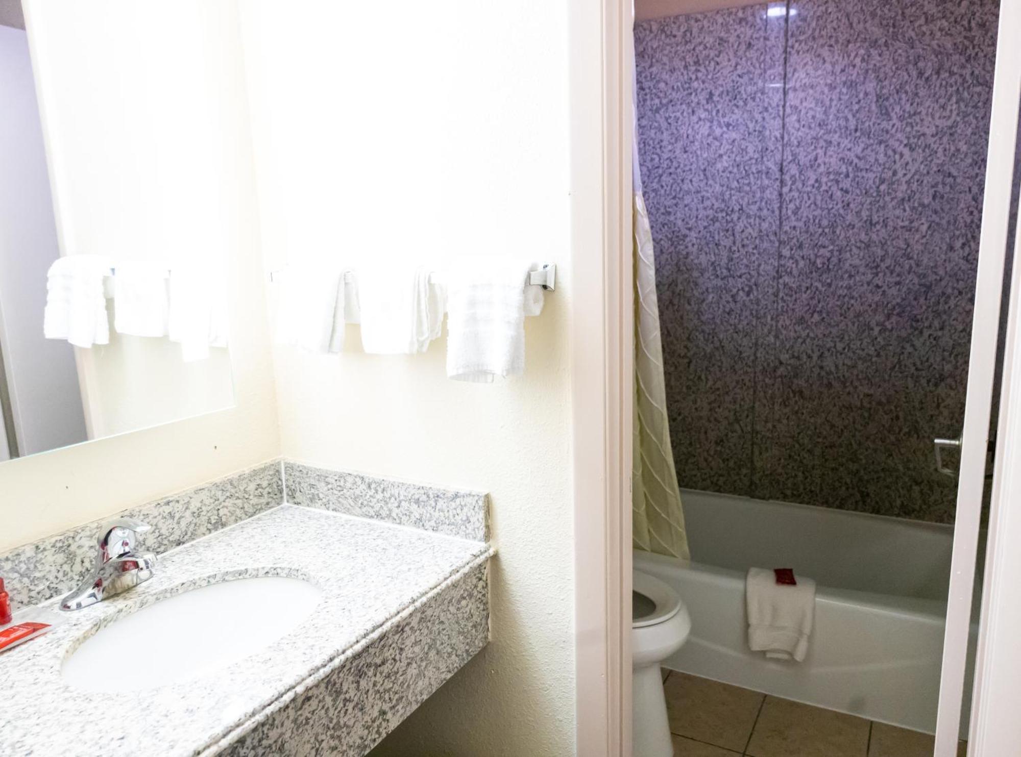 Baymont By Wyndham College Park Airport South Hotel 3*