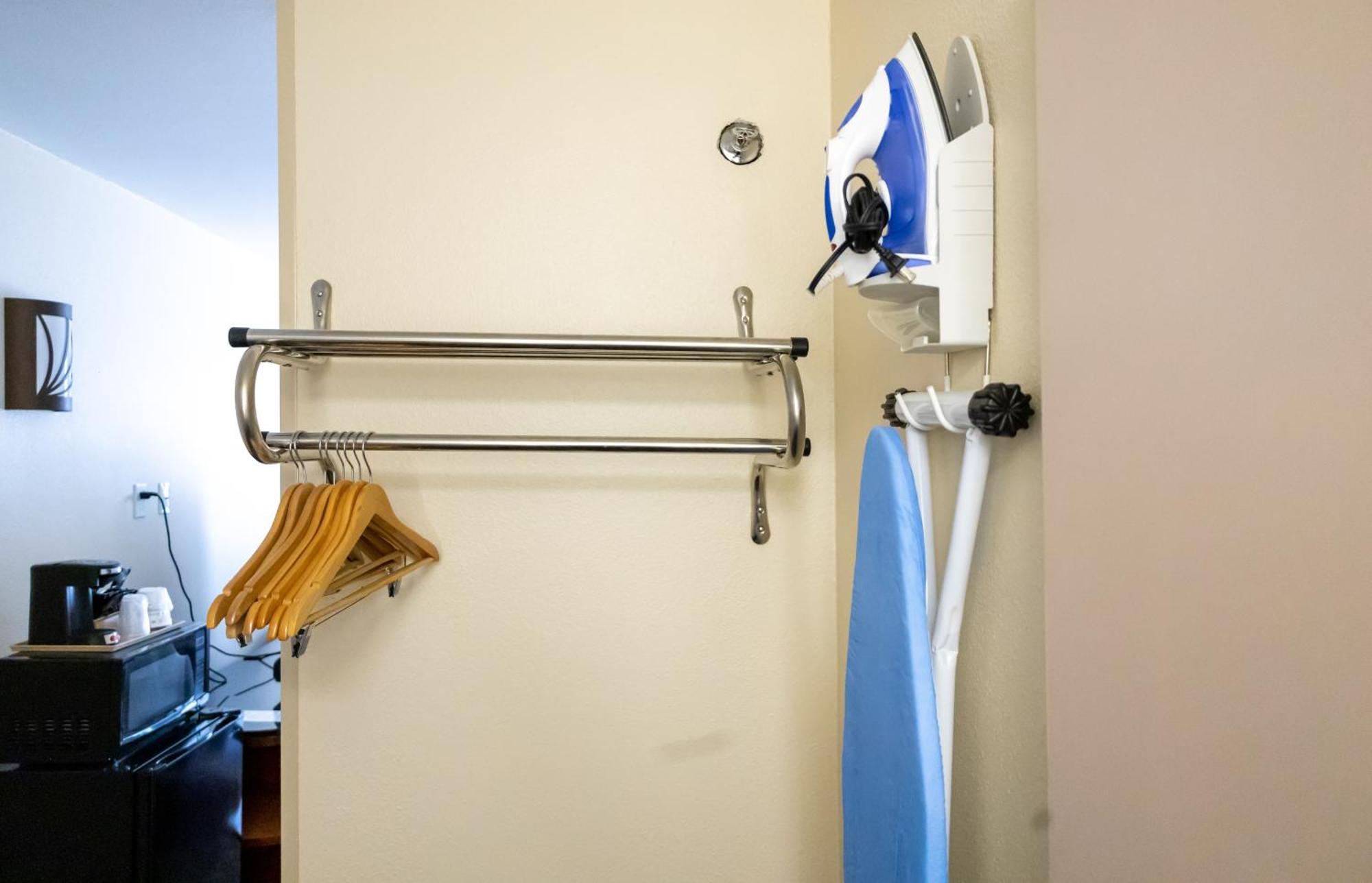 Hotel Baymont By Wyndham College Park Airport South 3*