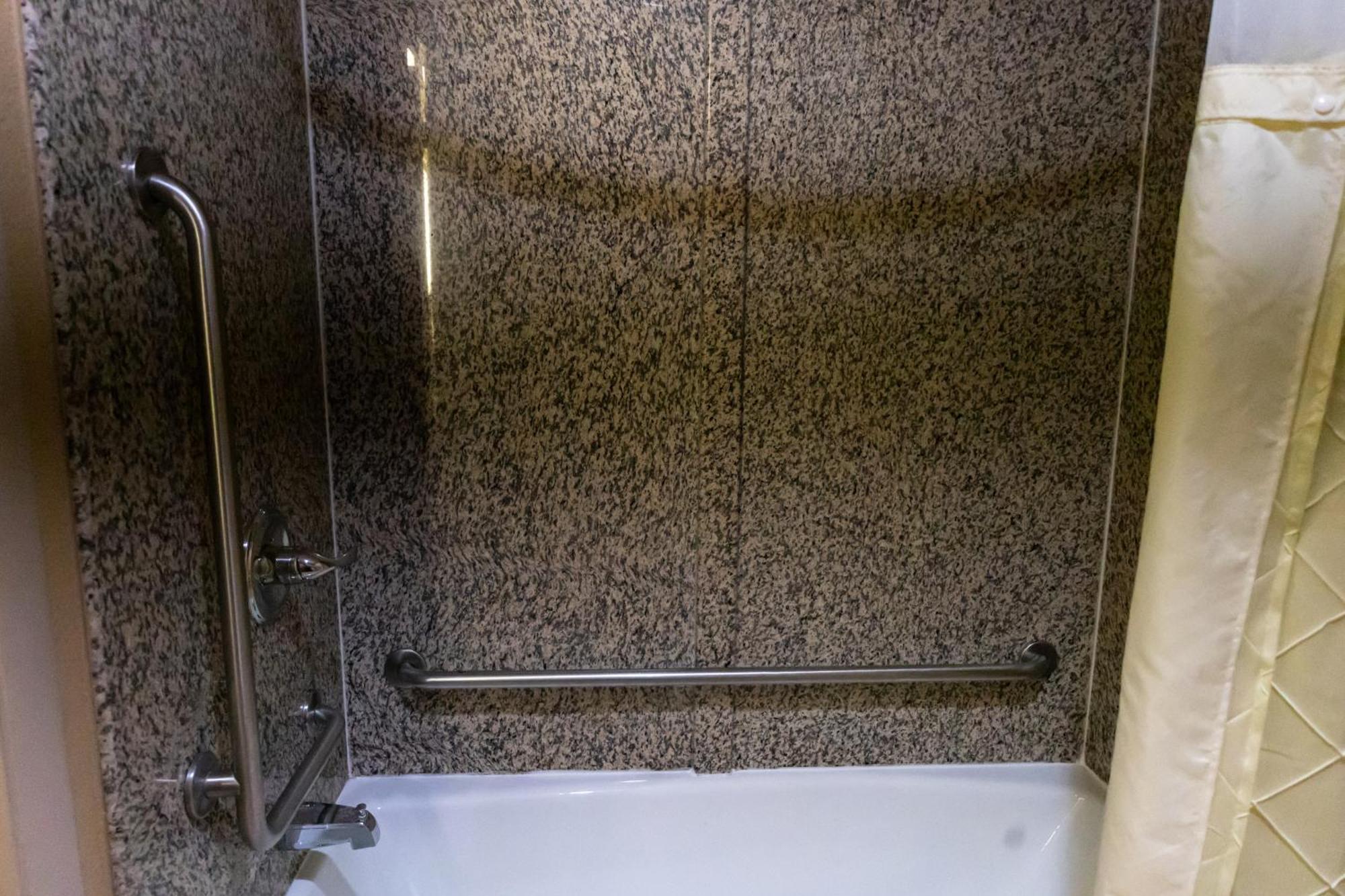 Baymont By Wyndham College Park Airport South Hotel 3*