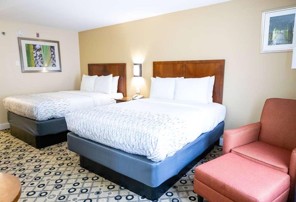 Baymont By Wyndham College Park Airport South 3*