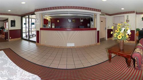 Hotel Baymont By Wyndham College Park Airport South 3*