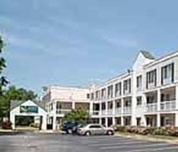 Baymont By Wyndham College Park Airport South 3* College Park