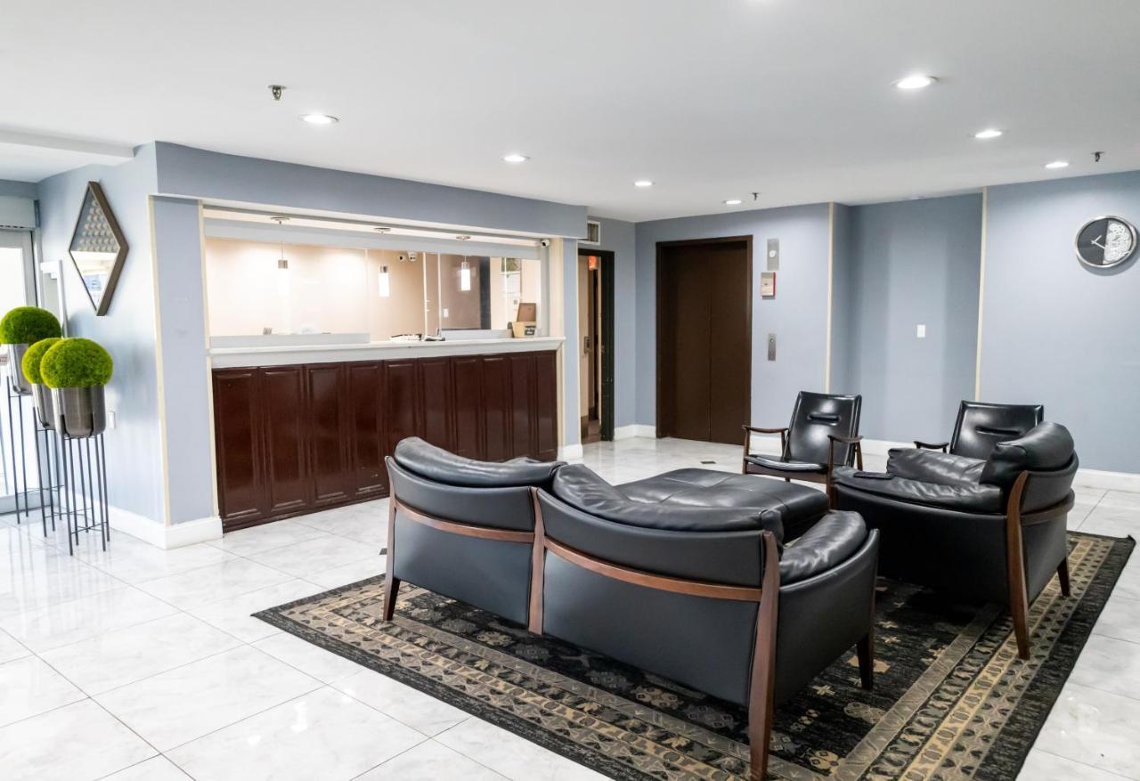 Baymont By Wyndham Atlanta Airport South 3* College Park